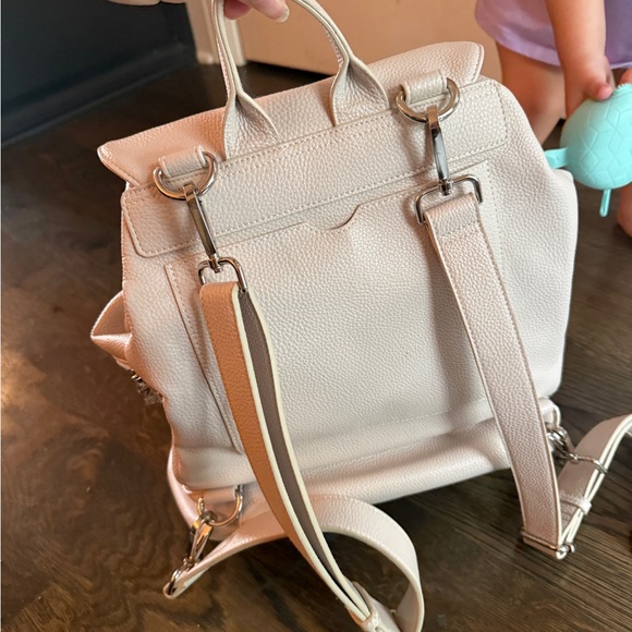 Citi Collective Journey Diaper Bag - Picture 5 of 6